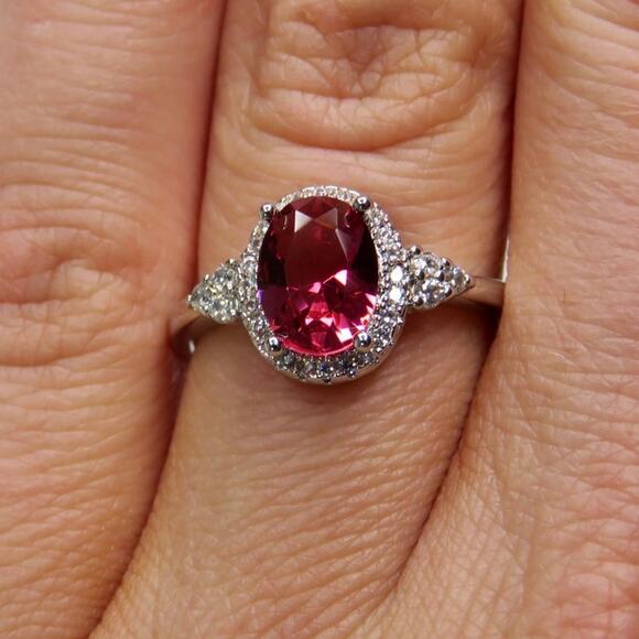 Zales Ruby & Cubic Zirconia Halo Sterling Silver Ring Size 7 SYNTHETIC - Picture 1 of 12